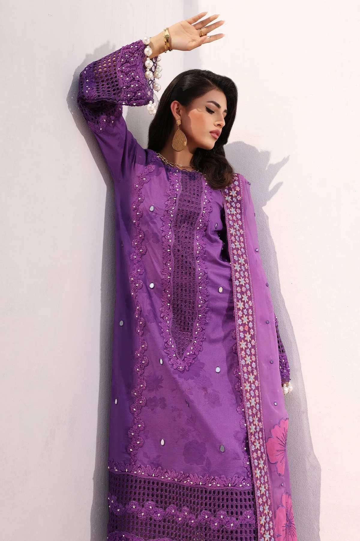 3-Pc Unstitched Embroidered & Handwork Lawn Collection ED4-04