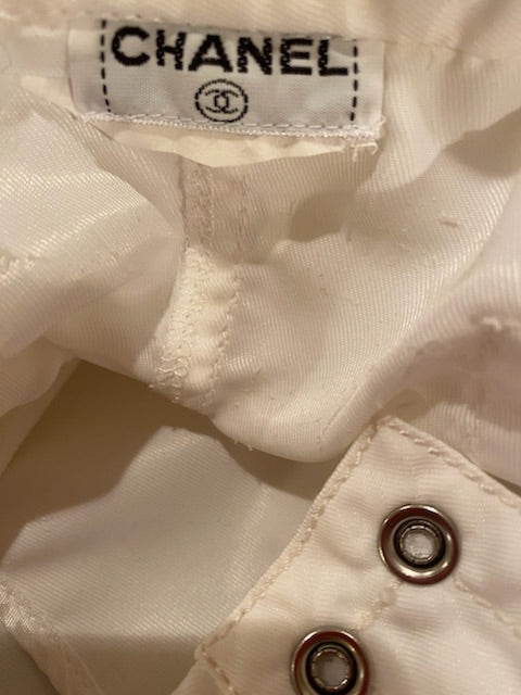 96P, 1996 Spring Vintage Chanel Boutique White Nylon Sport Shorts US 6