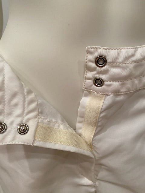 96P, 1996 Spring Vintage Chanel Boutique White Nylon Sport Shorts US 6