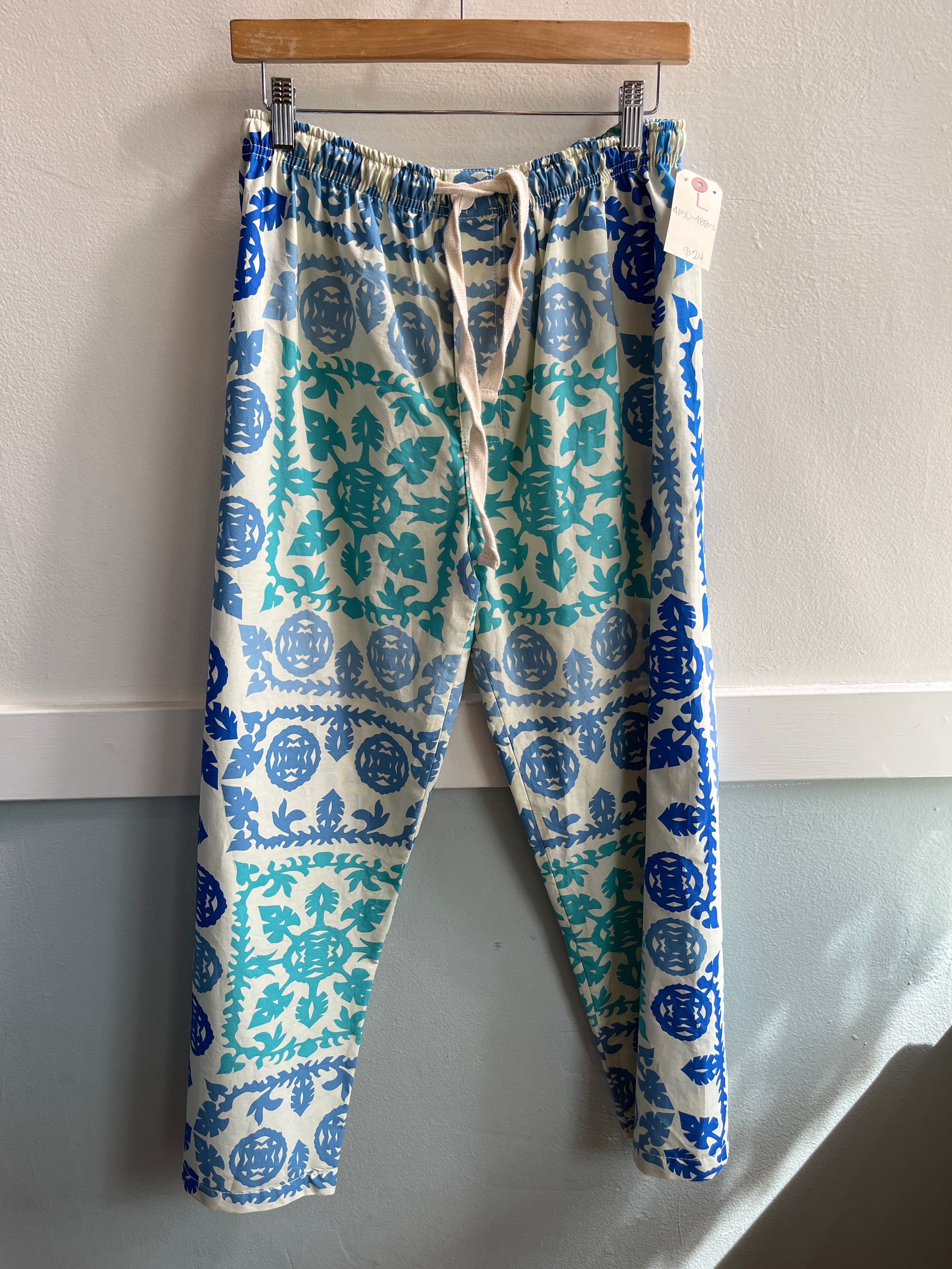 NWT Zara Size L Pants