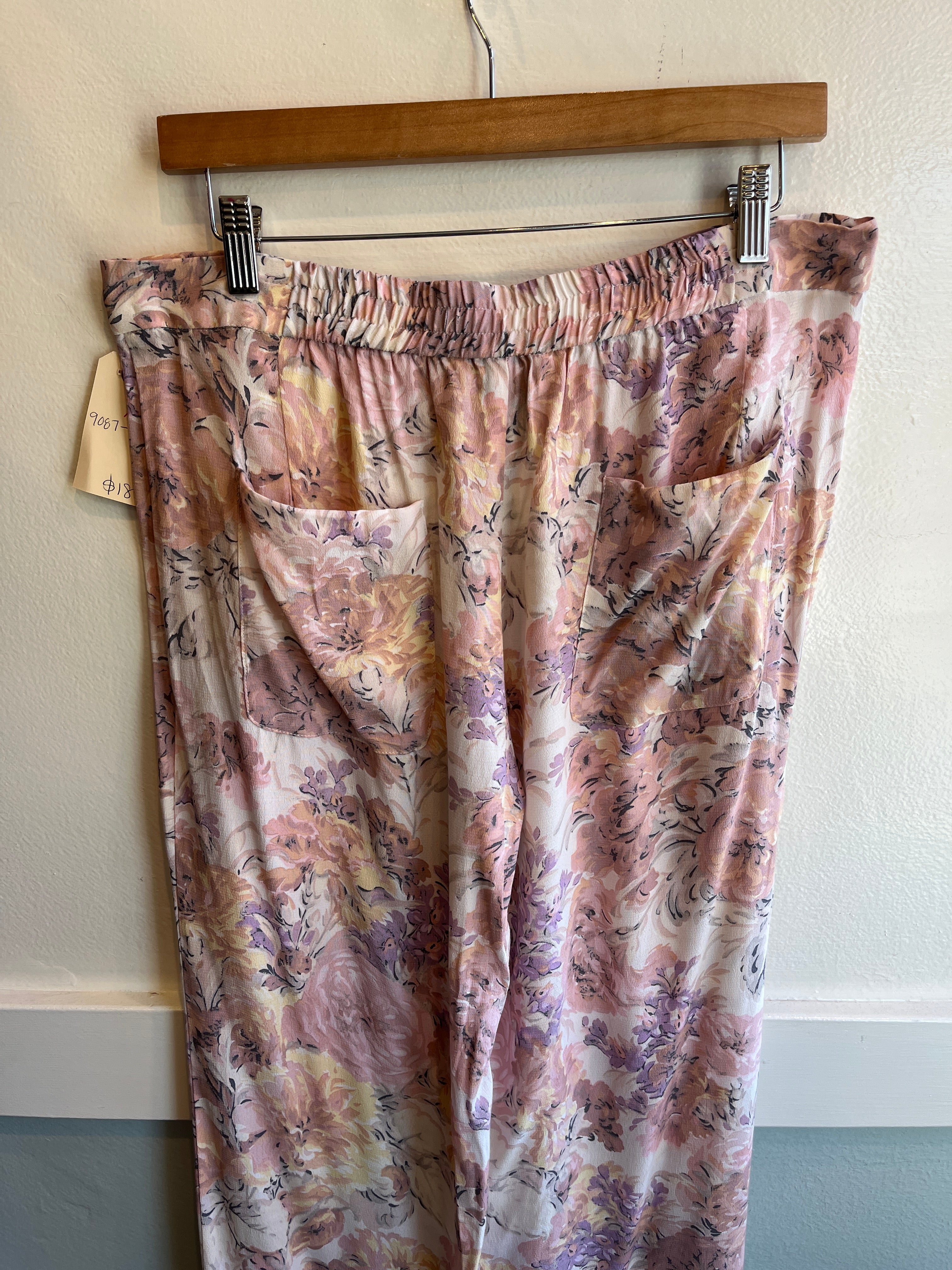 NWT Zara Size XL Pants