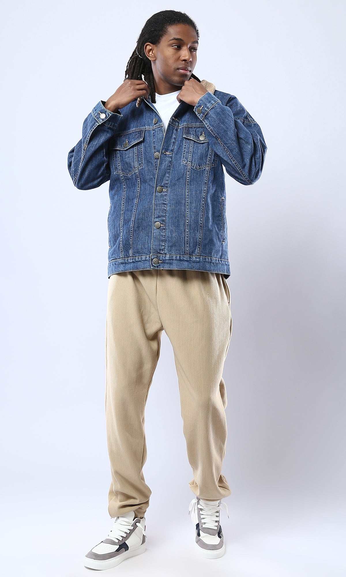 O174625 Buttons Down Solid Standard Blue Denim Jacket