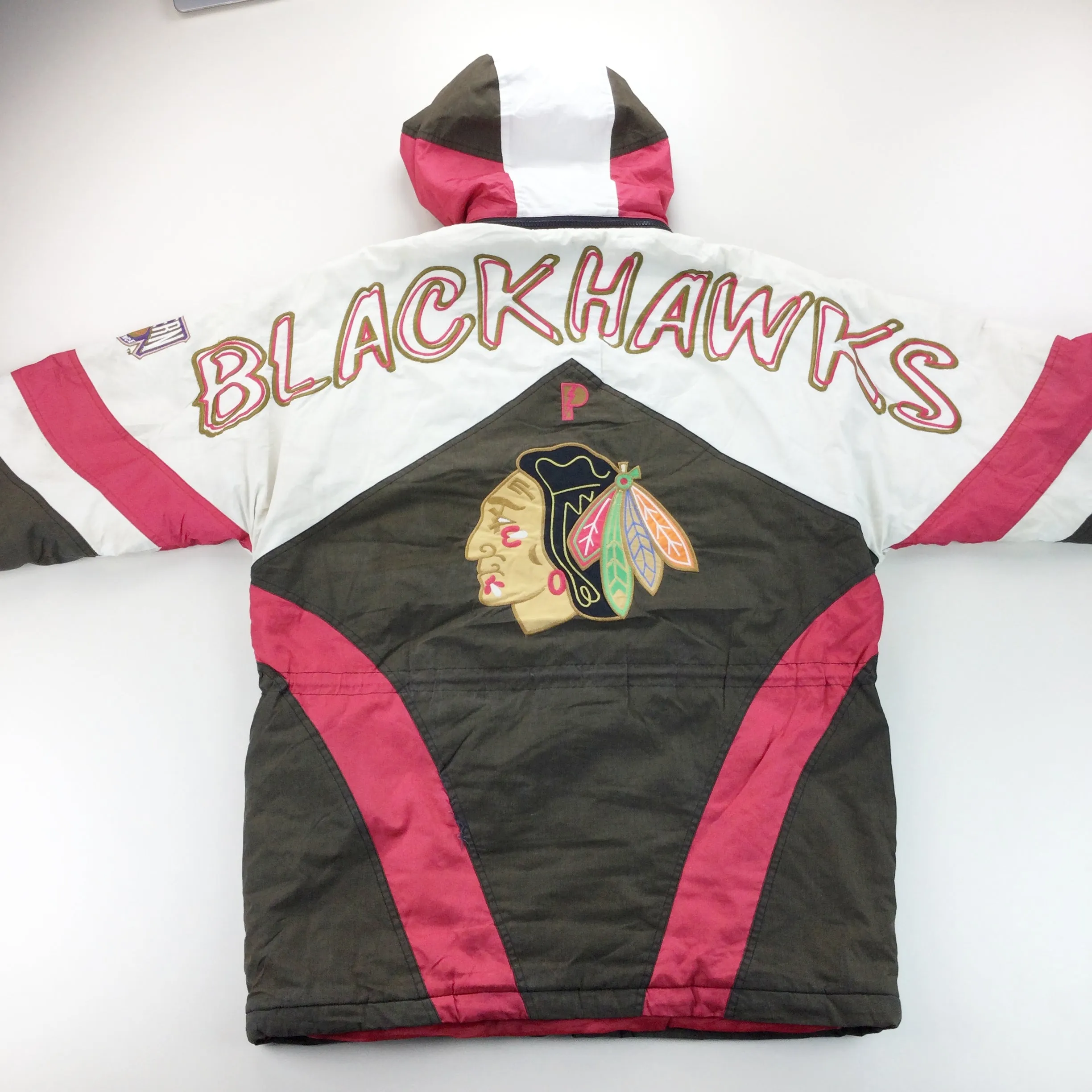 Pro Player Blackhawks 90s Coat - Medium