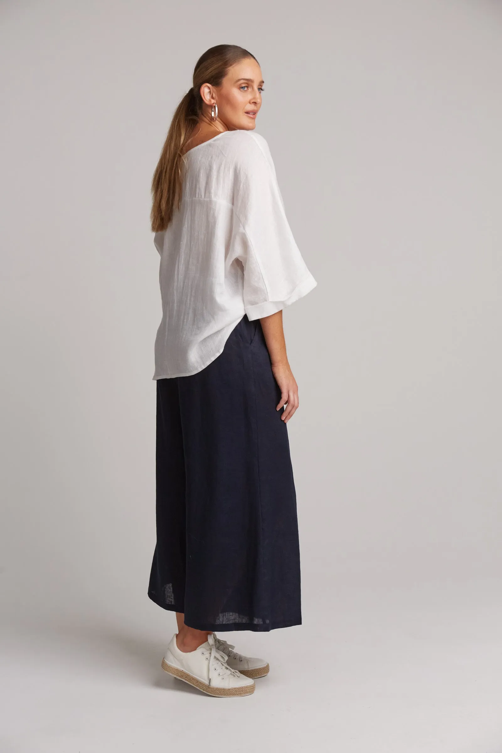 Studio Crop Linen Pant - Navy