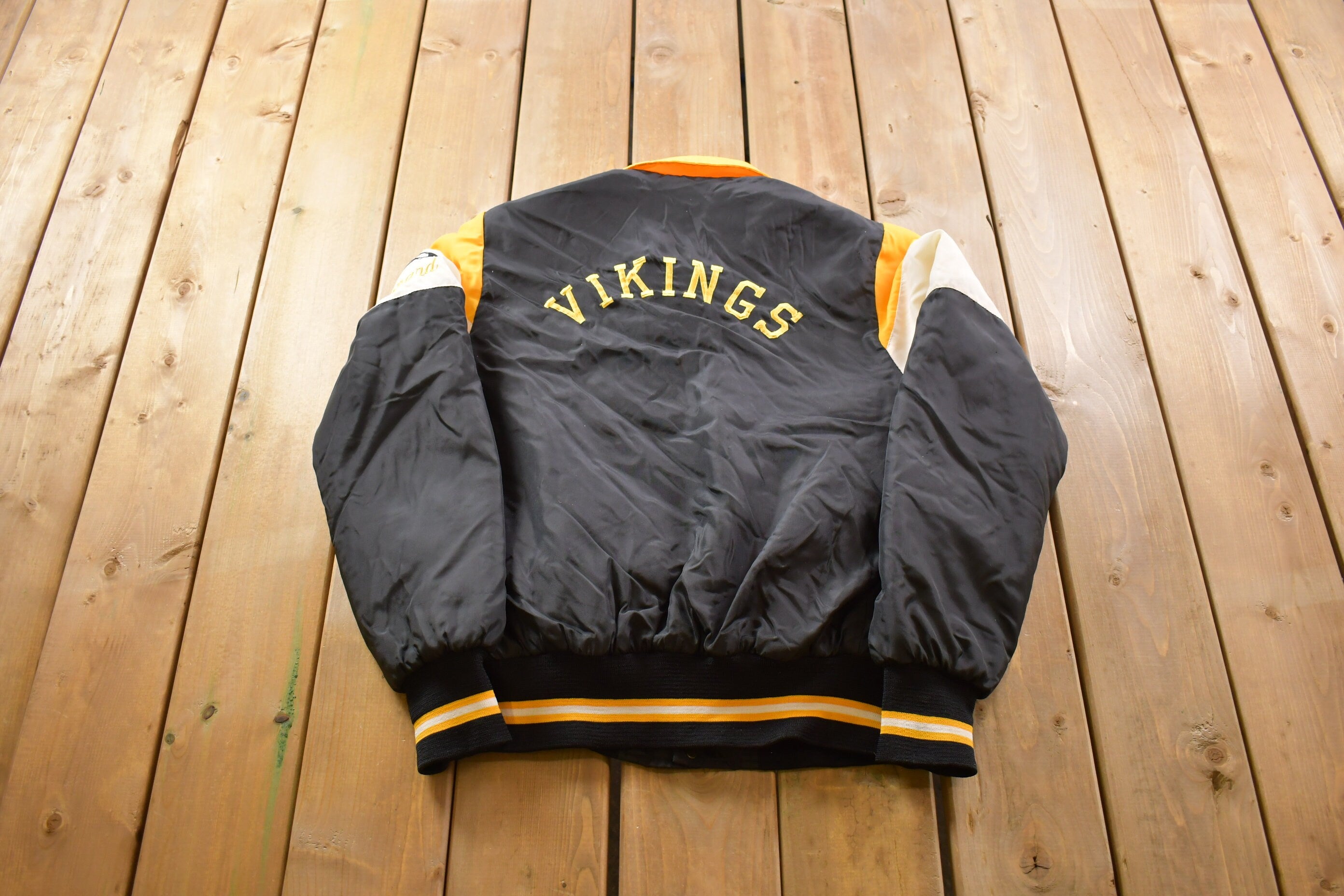 Vintage 1970 Embroidered Vikings Football Bomber Bomber Jacket / Snap Button / Streetwear / Souvenir Jacket / Made In Canada / W