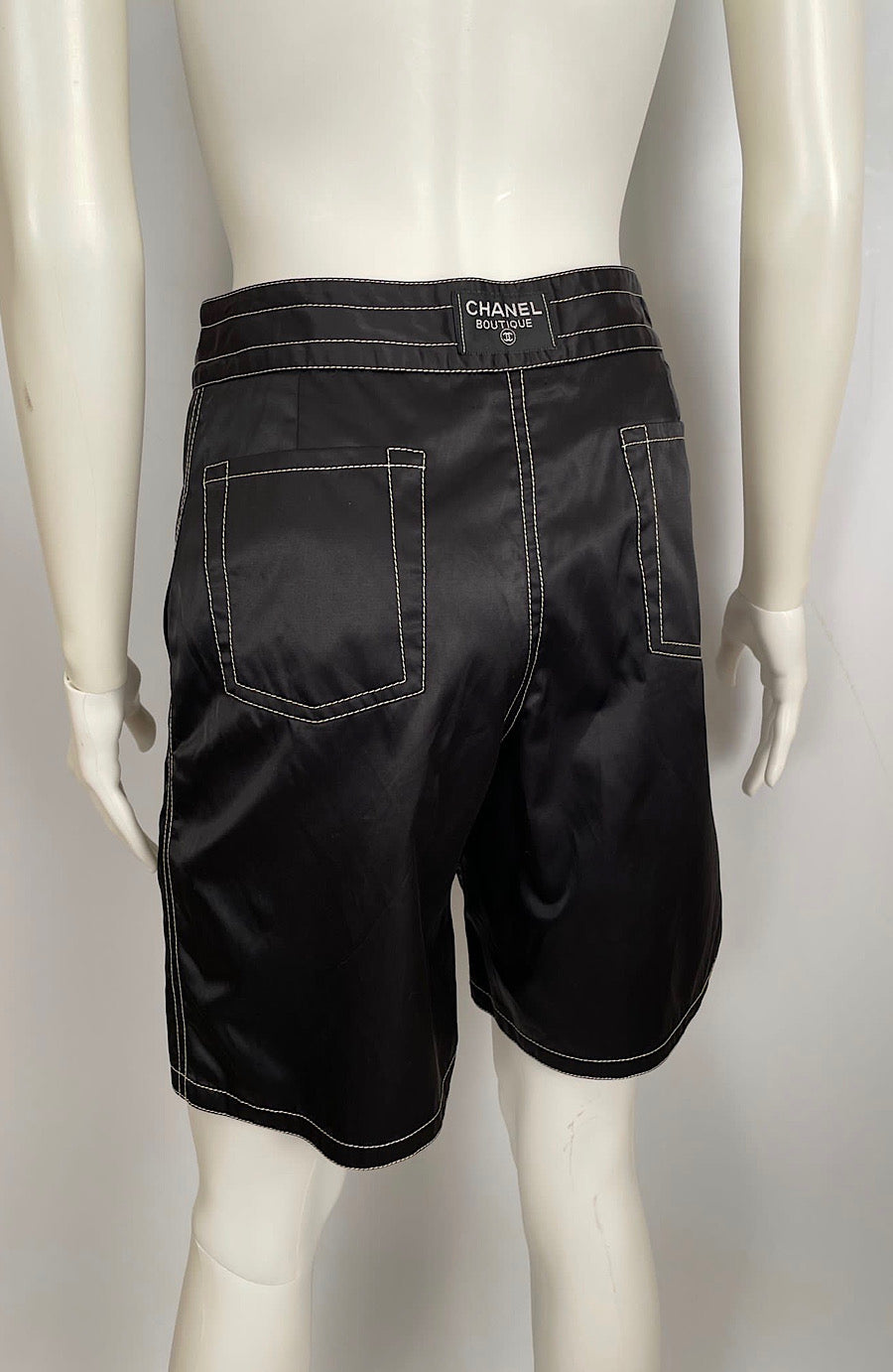 Vintage 96P, 1996 Spring RTW Runway Chanel sporty shorts US 2/4